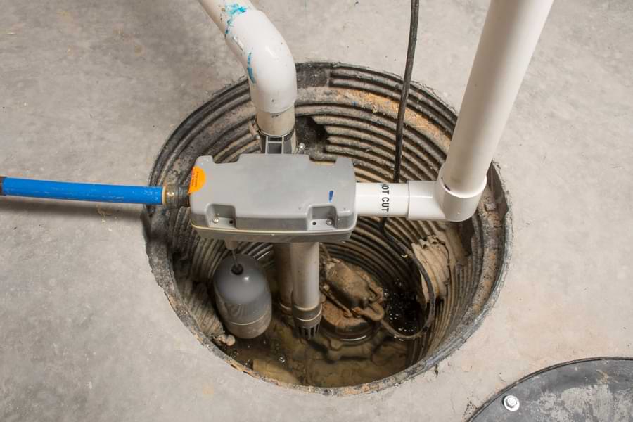 Top-Notch-Backup-Sump-Pump-Kansas-City A backup sump pump by Top Notch Heating, Cooling & Plumbing.