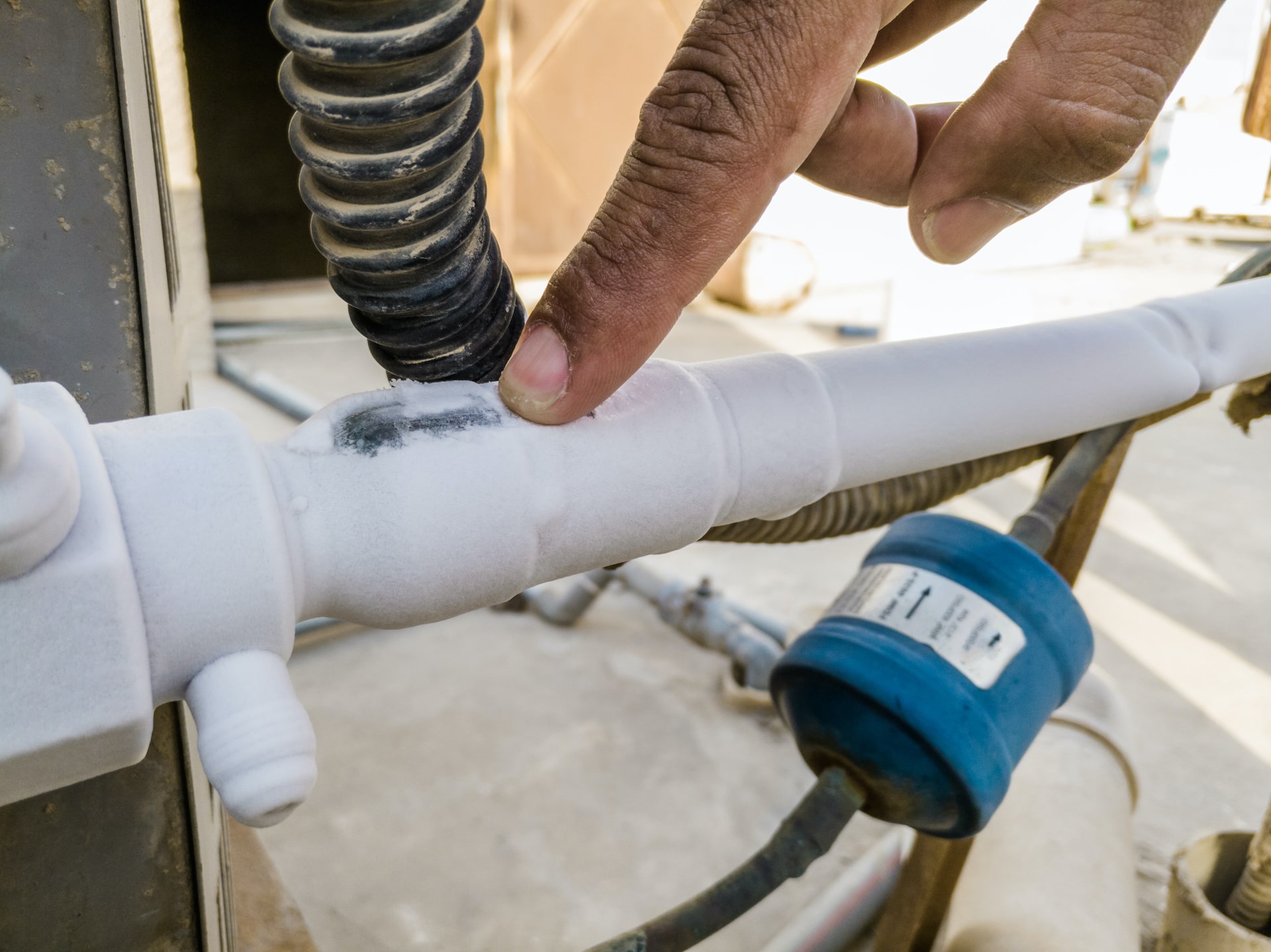 AC line freezing up, Top Notch Heating, Cooling, Plumbing, Overland Park, 2025, -min