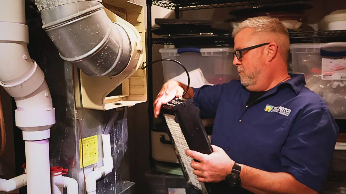 Checking Air Quality Cleanliness, Top Notch Heating Cooling and Plumbing, 2026 Kansas City